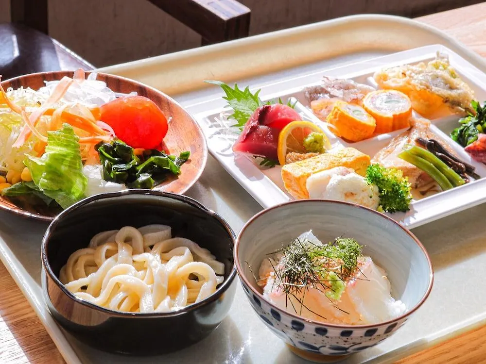 Apa Hotel Matsuyamajo Nishi Matsuyama  3*, Matsuyama (Ehime)