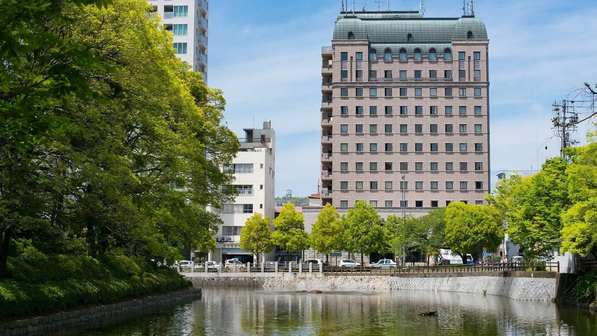 Apa Hotel Matsuyamajo Nishi Matsuyama